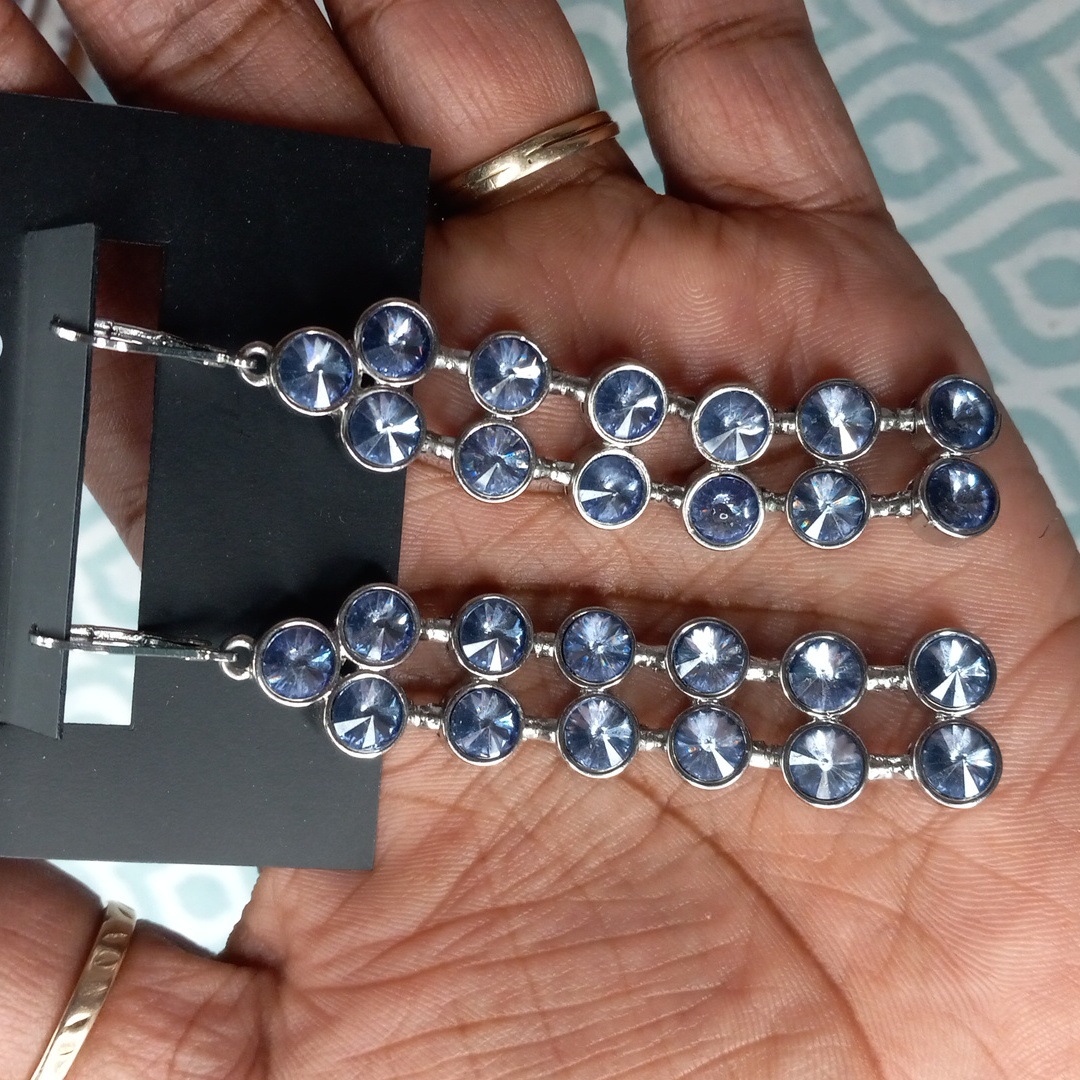 Simply Vera Earrings 25$
